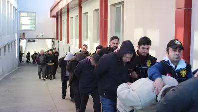 Sahte reçete skandalı. Doktorlara yazdırılan uyuşturucuları bağımlılara temin etmişler
