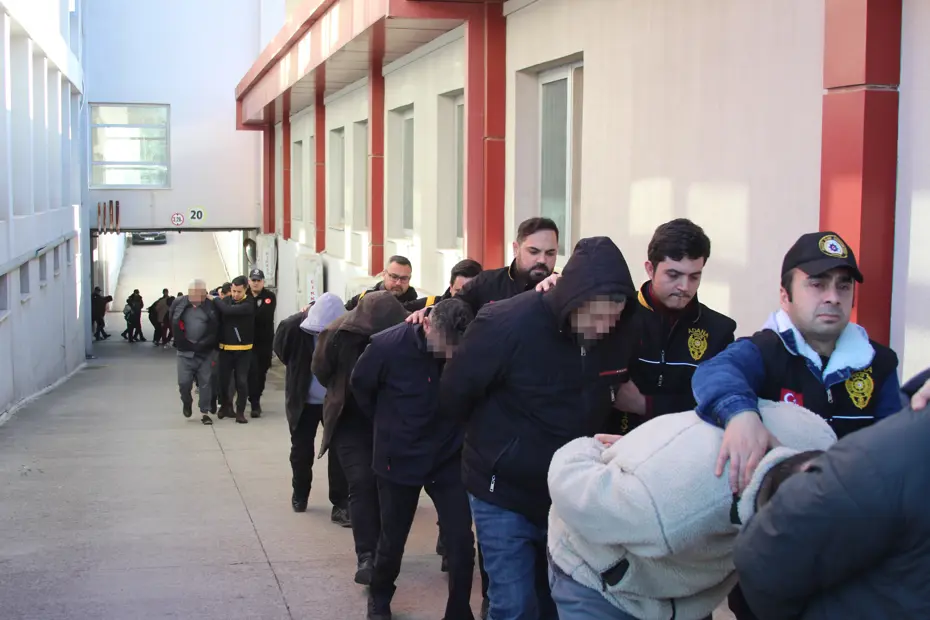 Sahte reçete skandalı. Doktorlara yazdırılan uyuşturucuları bağımlılara temin etmişler