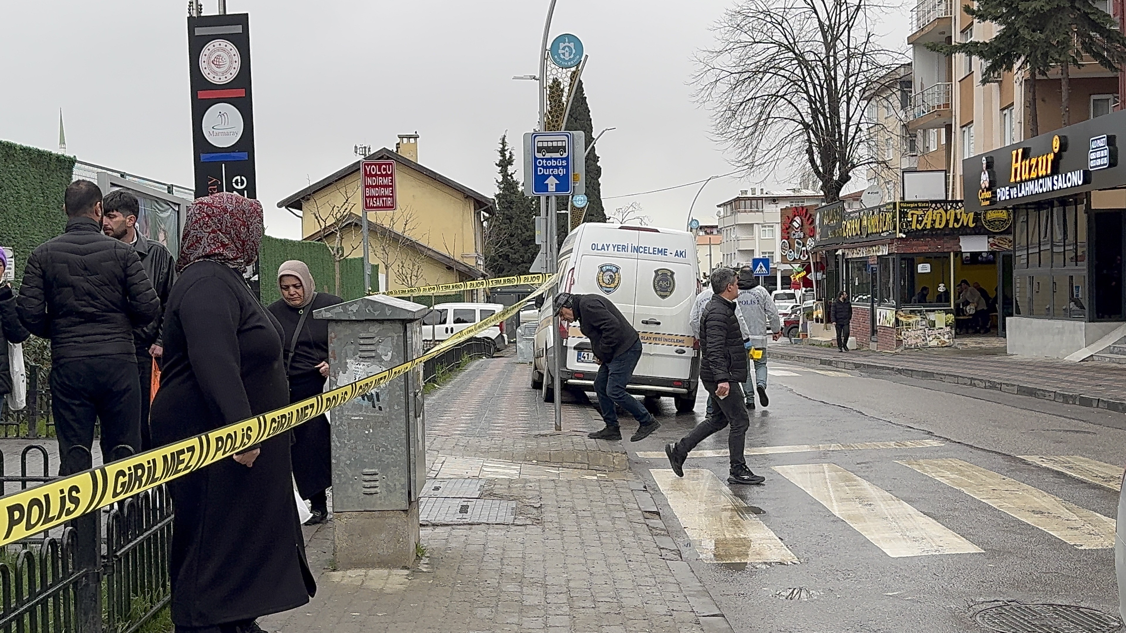 Gebze'de tren istasyonunda kadın cinayeti