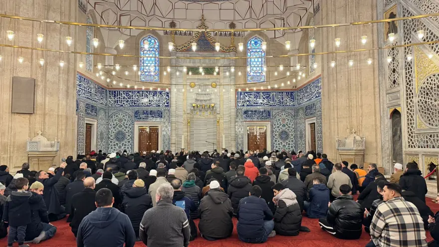 Selimiye Camii 4 yıllar aradan sonraları ibadete açıldı 2