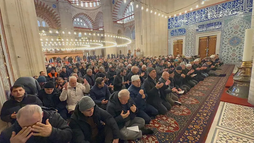 Selimiye Camii 4 yıllar aradan sonraları ibadete açıldı 