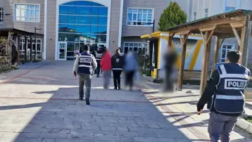1 milyon liralık sahte altın bozduran şüpheliler yakalandı