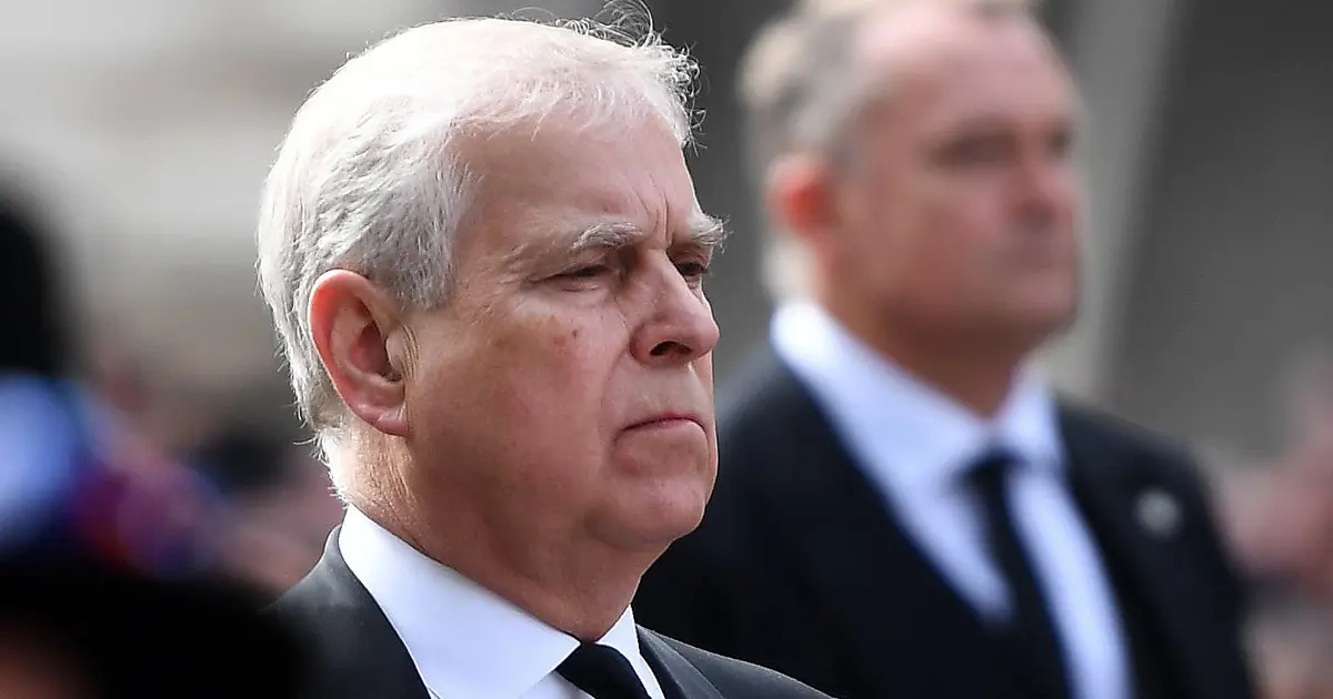 Prens Andrew taht sırasından çıkarılabilir