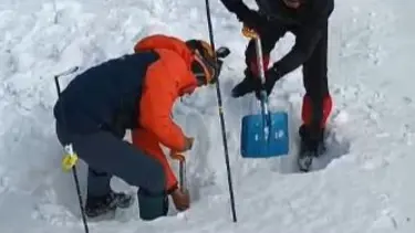 53 gündür çığ altında. Kayıp çoban için çığ riskinin ortadan kalkması bekleniyor