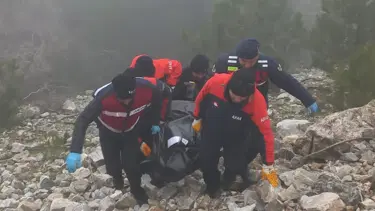 Kuşadası'nda uçurumdan düşen bir kişi hayatını kaybetti