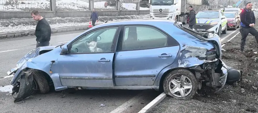 Trafik kazasında LPG tankı paniği 2 Trafik kazasında LPG tankı paniği 2