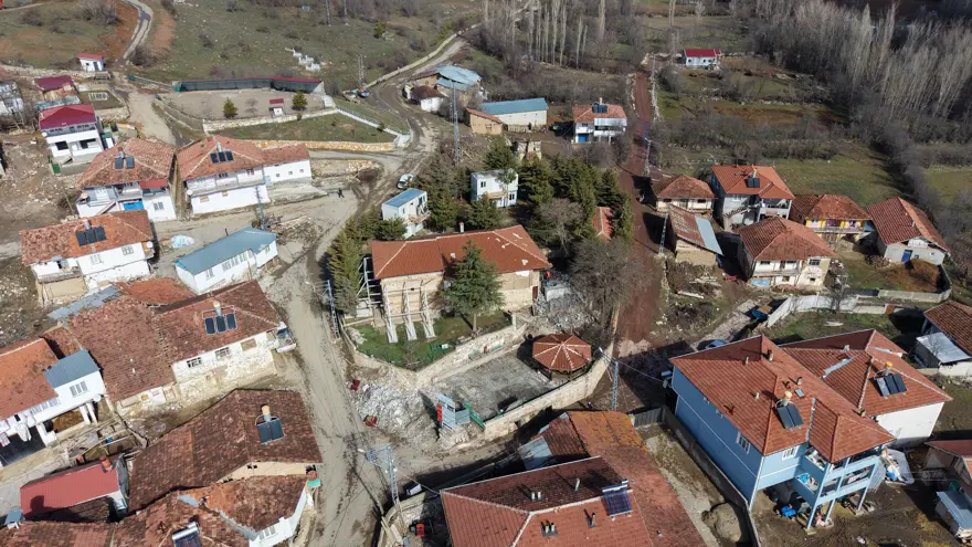 Depremlerde zarar görmüştü. 8 asırlık camide restorasyon başladı 2