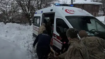 Kemaliye’de temel kayması. 1 işçiler hayatını kaybetti