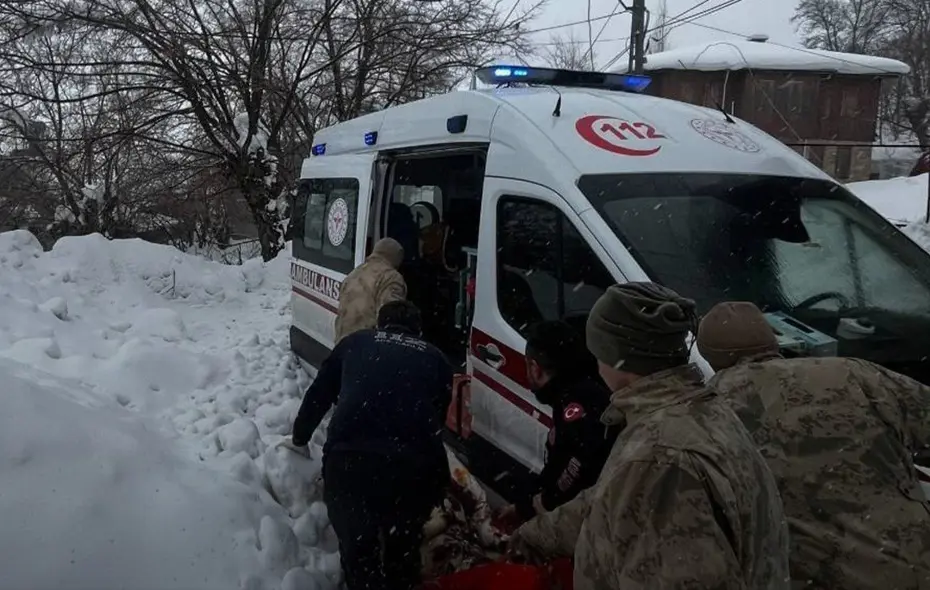 Heyelanda akıma kapılan işçi öldü