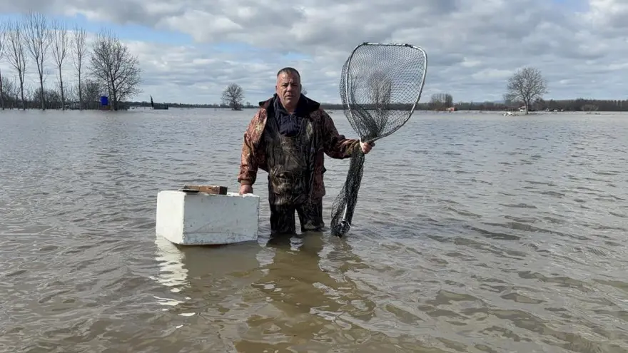 Edirne'de tarlada balık tuttular 2