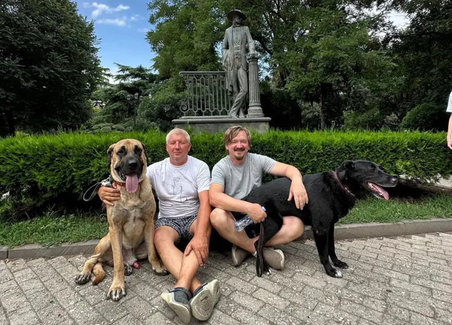 Ruslar, Antalya'da yüzlerce ilan bastırdı. Canlı bulana 100 bin, cansız bulana 10 binlerce lira ödül verilecek 1