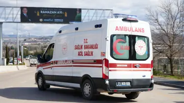 Dolmuştaki kavgada 20 yaşındaki genci maket bıçağıyla yaraladı