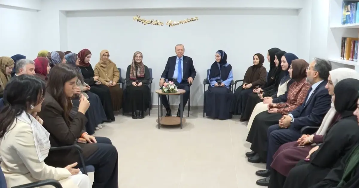 Cumhurbaşkanı Erdoğan üniversite öğrencileri ile bir araya geldi