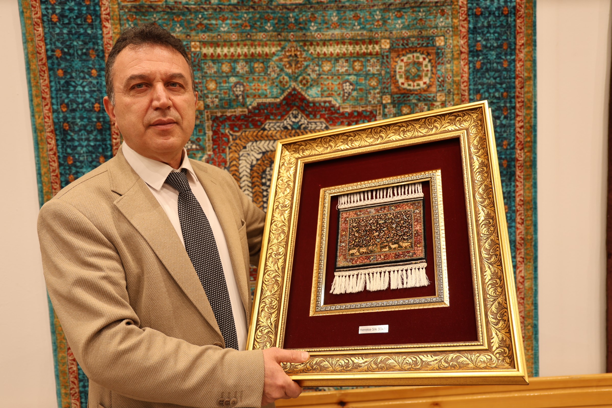 Dünyanın en küçüğü ama değer biçilemiyor. Desenleri sonsuzluğu simgeliyor