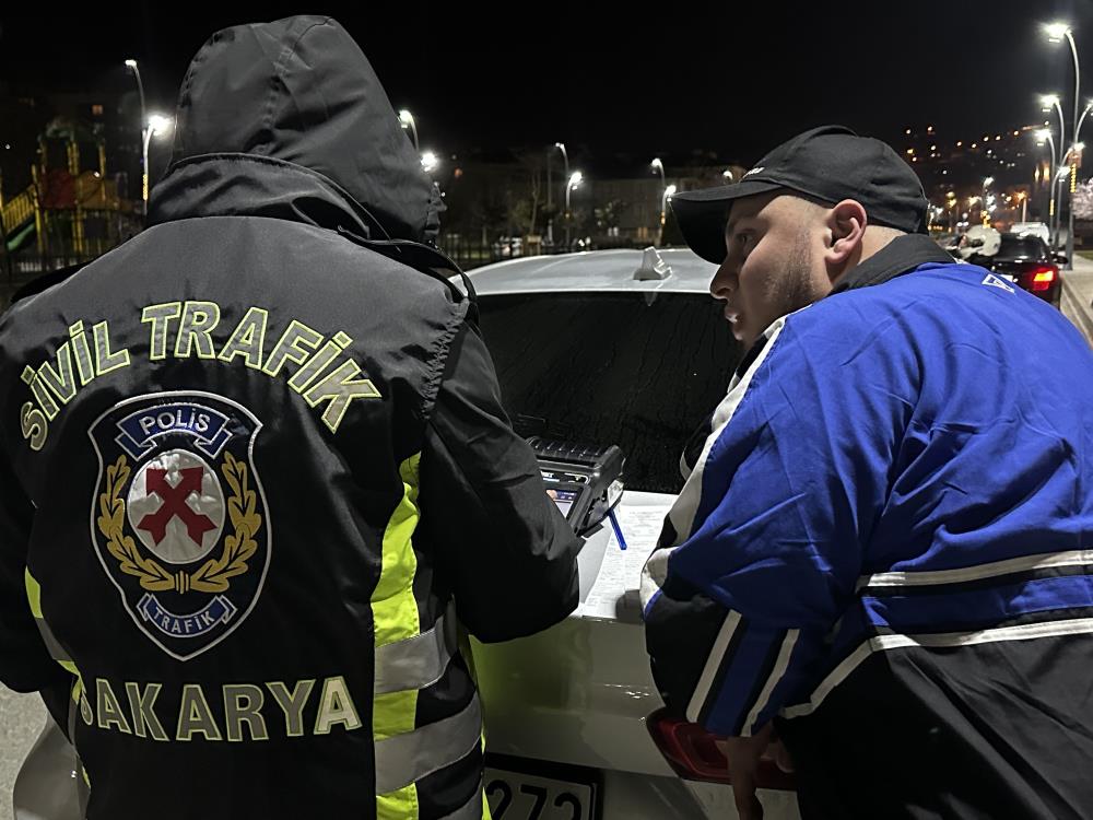 Trafik cezaları yeni anlaşıldı. Tutanağı gören şoka uğruyor. 200 bin lira ceza ödeyen de var.