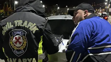 Trafik cezaları yeni anlaşıldı. Tutanağı gören şoka uğruyor. 200 bin lira ceza ödeyen de var.