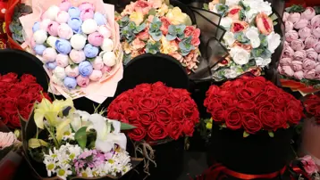 Çiçekçilerde 8 Mart yoğunluğu. Buketler bin TL'den başlıyor