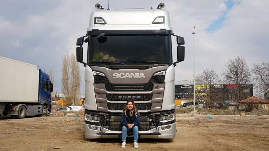 ERKEK EGEMEN DÜNYADA KUVVETLÜ KADINLAR 2