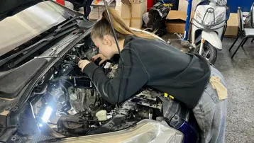 17 yaşında sanayinin biriciği oldu. Selen usta sanayide kadınlar devrimini başlattı