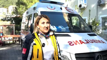 Marmaris'in tek kadın ambulans sürücüsü. "Gördüler ki bu işi yapabiliyoruz"