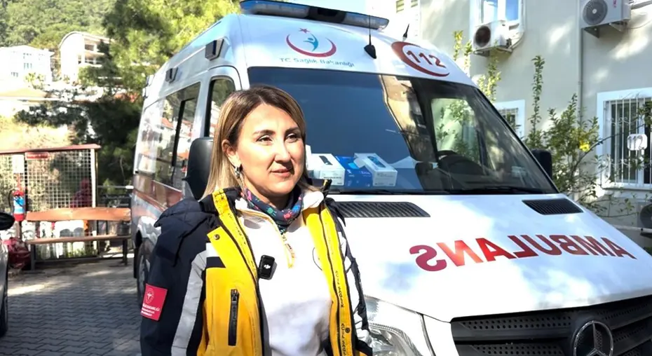 Marmaris'in tek kadın ambulans sürücüsü. 