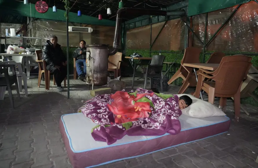 Buldan'da 5.1 büyüklüğündeki deprem. Artçılardan korkan vatandaşlar dışarda sabahladı 1