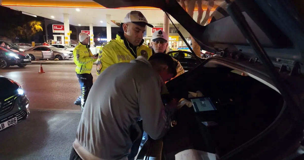 Kadıköy'de denetim: 1.2 milyon TL ceza, 159 araç trafikten men