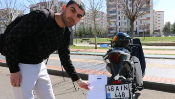 Motosiklet sürücüsüne "emniyet kemeri takmamak" cezası