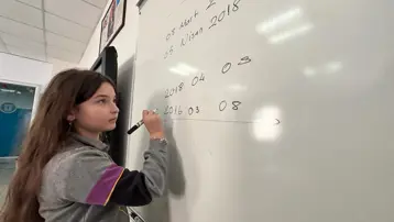 Dünya birinciliğine ulaşan tek Türk öğrenci. 10 yaşındaki Lina'nın hayali Nobel