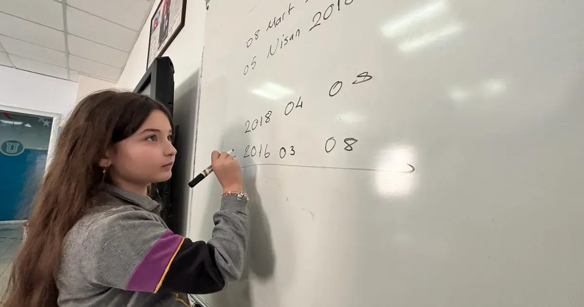 Dünya birinciliğine ulaşan tek Türk öğrenci. 10 yaşındaki Lina'nın hayali Nobel