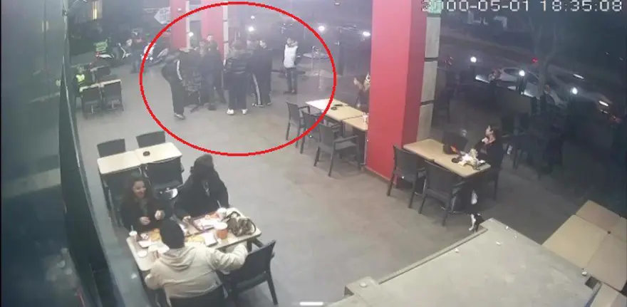 Antalya'da eşleri dehşeti! "Neden bakıyorsun" deyip burnunu kırdılar 1