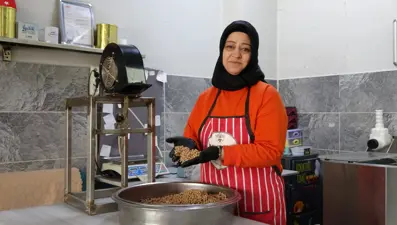 Bayramın ilk kahvaltısı. Gaziantep'in gözdesi, günde 60 kilo satılıyor