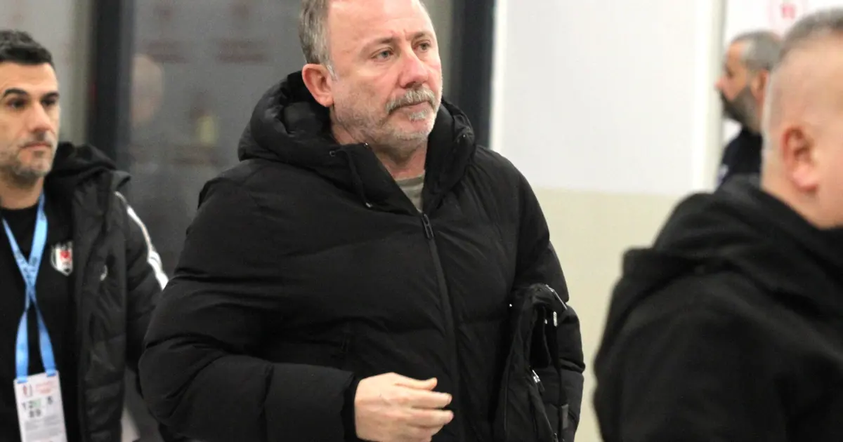 Sergen Yalçın maç sonu rahatsızlandı. Basın toplantısına yardımcısı katıldı