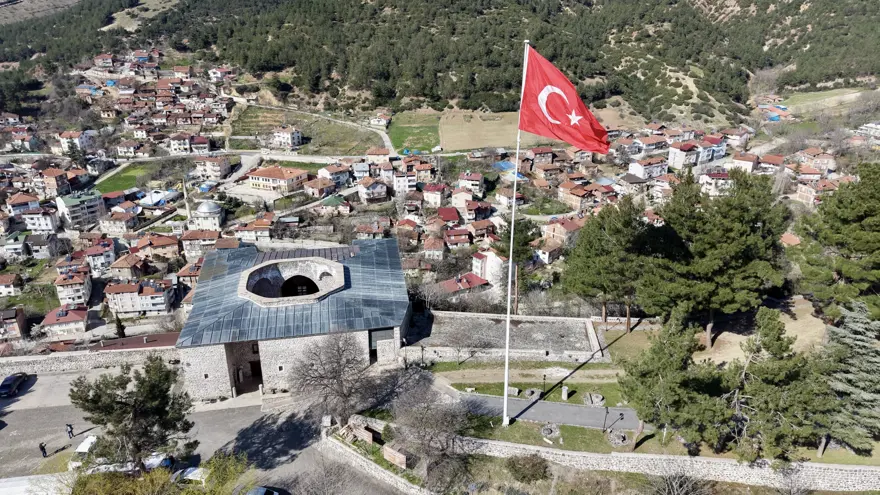 869 yıldır zamana direniyor. Anadolu'nun en eski yapılarından biri 2