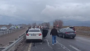 El frenini çekmeyi unuttuğu aracını durdurmaya çalışırken öldü
