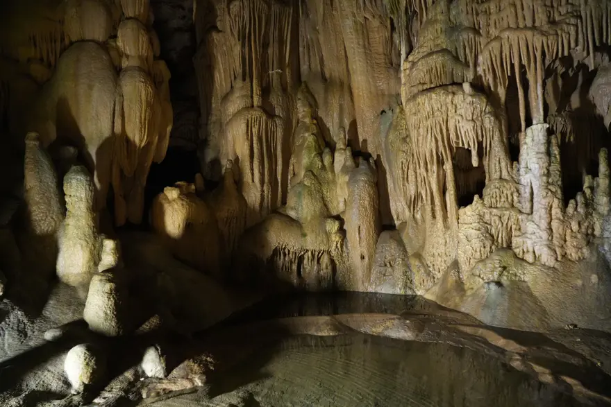 Ana kayası 150 milyon yıllık. Astım hastalarına iyi geliyor 1