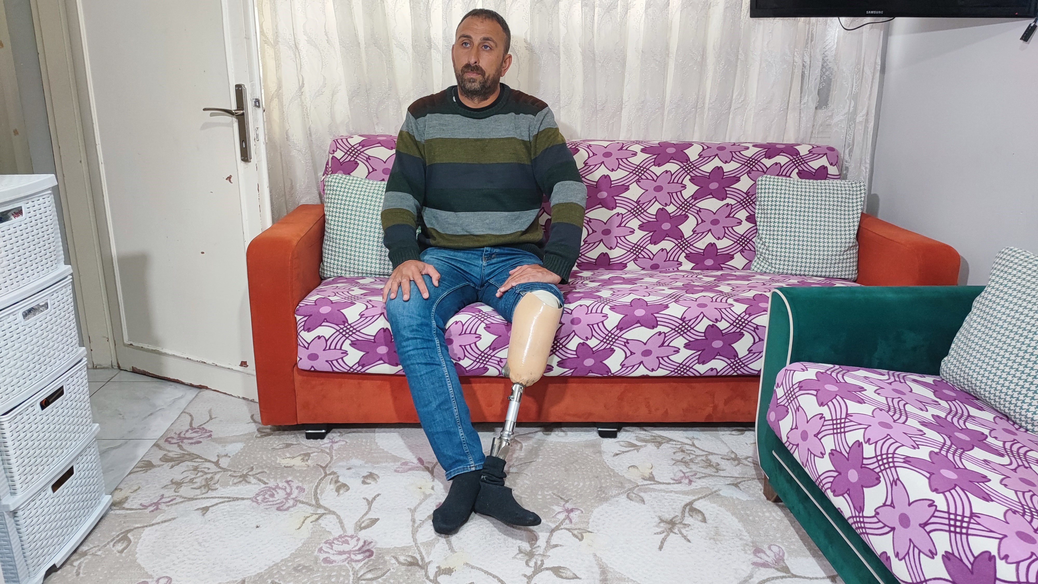 700 lira için hayatı kabusa döndü. IBAN'ını verdi, protez bacağıyla hapse girdi