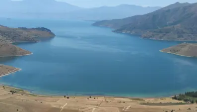 Van Gölü'nün altında dev bir fabrika çalışıyor