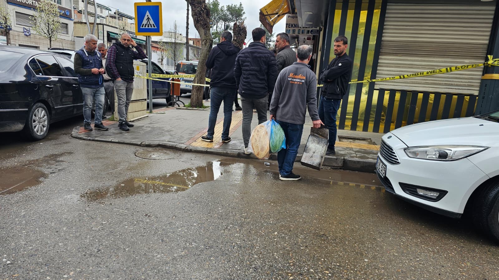 Kadın kılığında kuyumcuda soygun girişimi