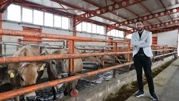 Üniversiteyi yarıda bıraktı, dede mesleğini yaptı. Kendi işinin patronu oldu