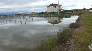 Balıkesir’de yazlıklar su içinde kaldı