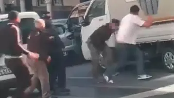 İstanbul'da trafikte bıçaklı kavga