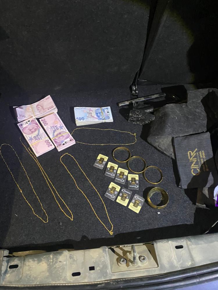 Sahte altın dolandırıcılarına gözaltı