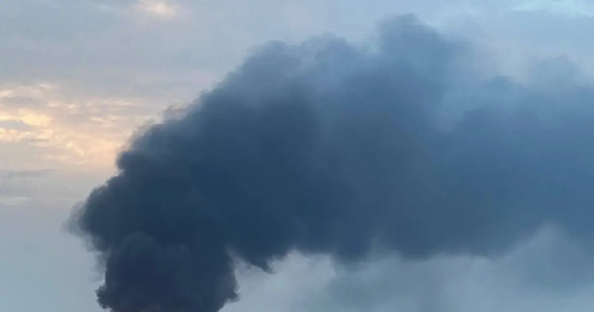 Bahreyn’e yapılan İran saldırıları yangına yol açtı