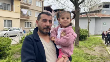 Parkta bitki topladı, eve getirdi. Durumu fark edince hemen hastaneye gittiler