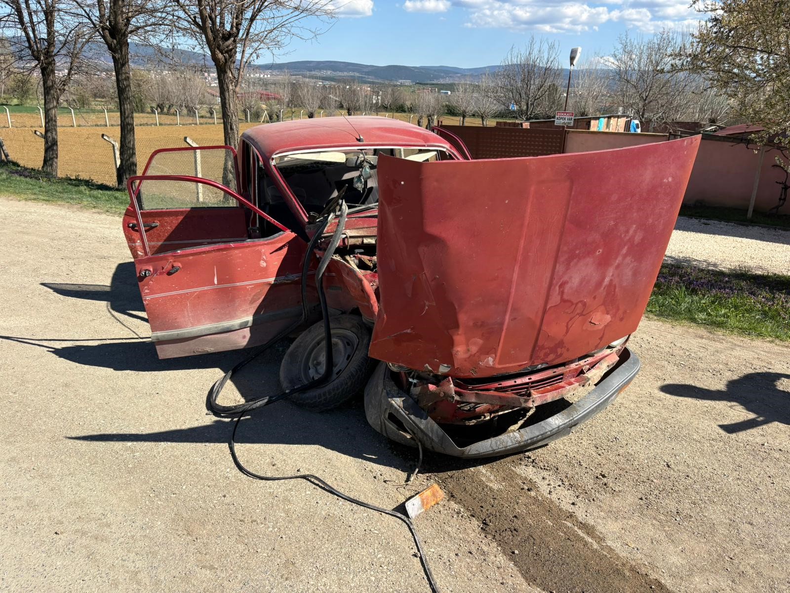 Kastamonu'da iki otomobil çarpıştı. Yaralılar var