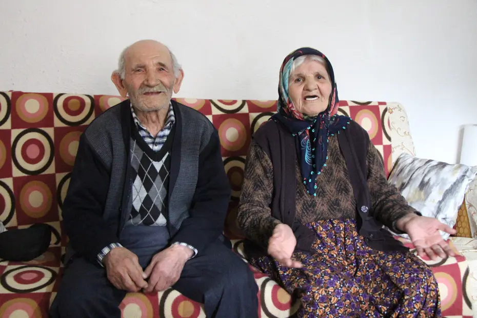 67 yıldır aynı yastığa baş koyuyorlar. Mutluluğun sırrını açıkladılar