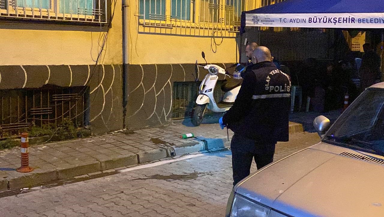 Cam silerken beşinci kattan düşerek ağır yaralandı
