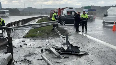 Kuzey Marmara Otoyolu'nda 3 araç birbirine girdi