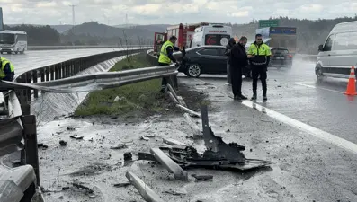 Kuzey Marmara Otoyolu'nda 3 araç birbirine girdi